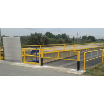 Barrières de sécurité Pivotantes pour quai avec panneau STOP 2M60