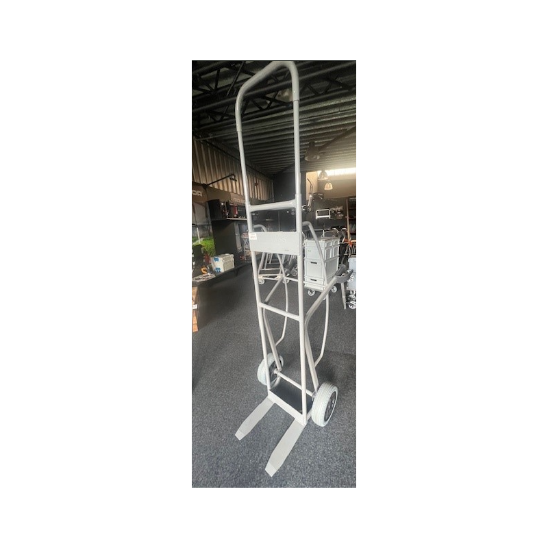 Diable maraicher à fourches roues increvables charge 350 kg pour caisses et cagettes Diable maraicher à fourches roues increvables charge 350 kg pour caisses et cagettes