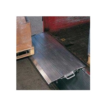 plaque de quai double butée en aluminium charge 4000 kg dimensions  500x1500 mm