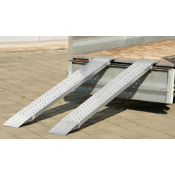 Paire de rampes en  aluminium pour chargement Longueur 2M charge 900 kg LA PAIRE 